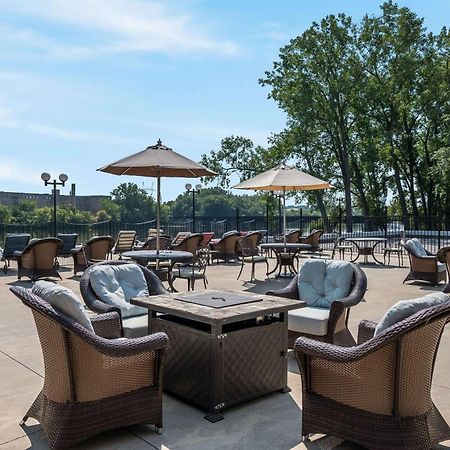 Radisson Hotel Grand Rapids Riverfront المظهر الخارجي الصورة