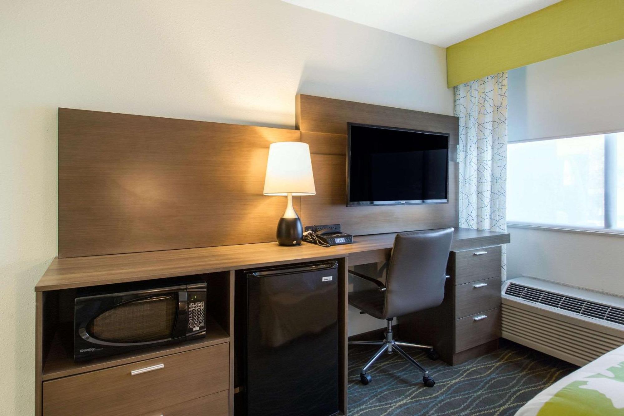 Radisson Hotel Grand Rapids Riverfront المظهر الخارجي الصورة