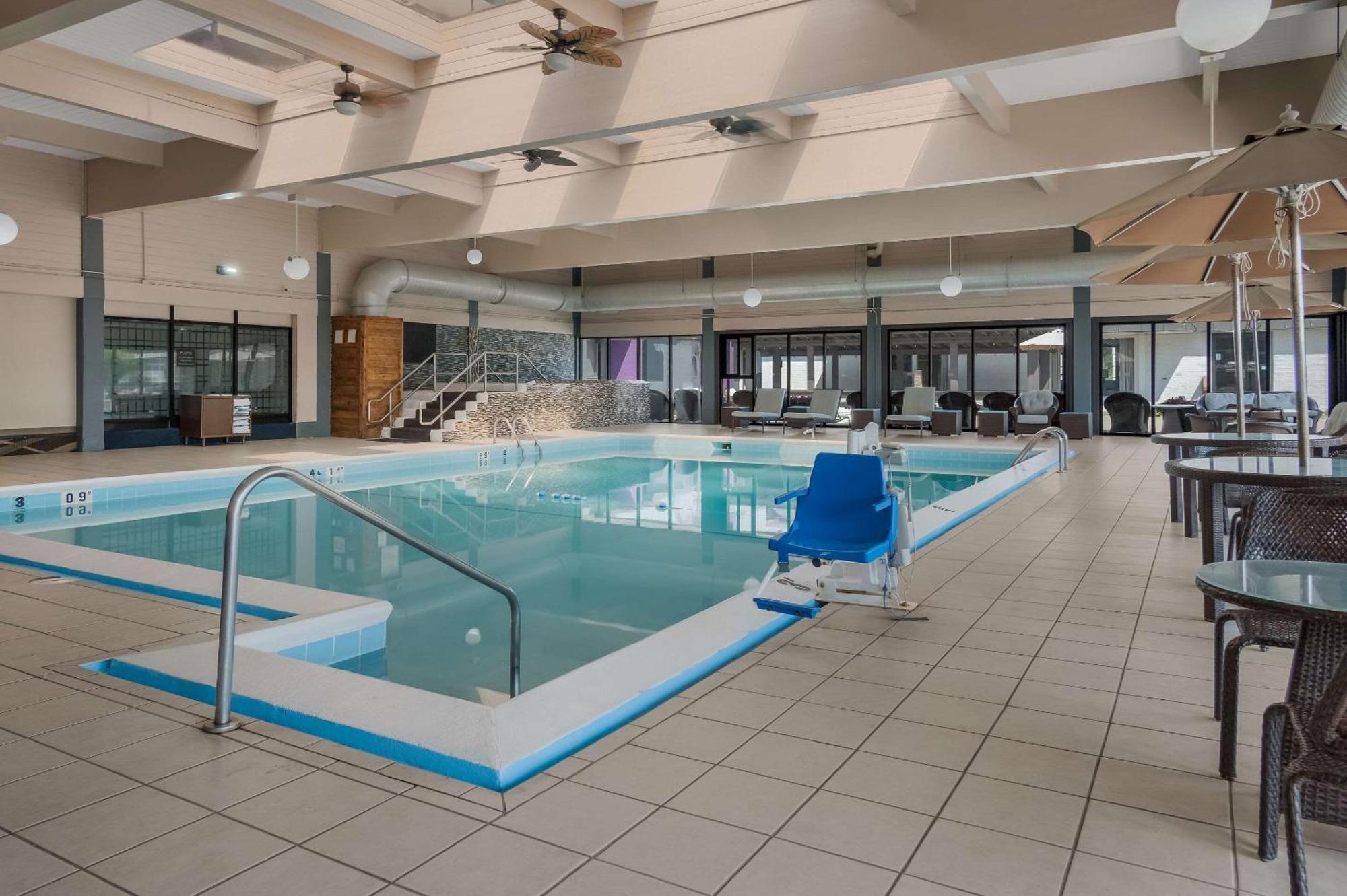 Radisson Hotel Grand Rapids Riverfront المظهر الخارجي الصورة